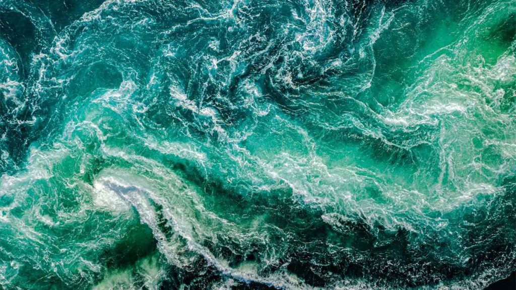 آب چیست و برای استفاده در استخر چه ویژگی هایی باید داشته باشد - لوتوس تجهیز کاسپین