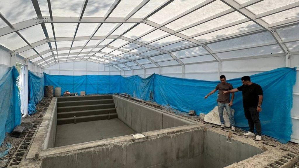 اجرای پروژه استخر منزل مهندس شیرازی در شهر فومن - لوتوس تجهیز کاسپین