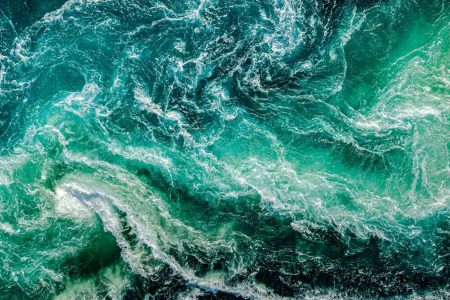 آب چیست و برای استفاده در استخر چه ویژگی هایی باید داشته باشد - لوتوس تجهیز کاسپین